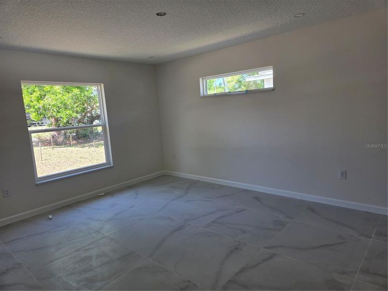 Spacious, unfurnished interior of a new home in , Avon Park (Image 7).