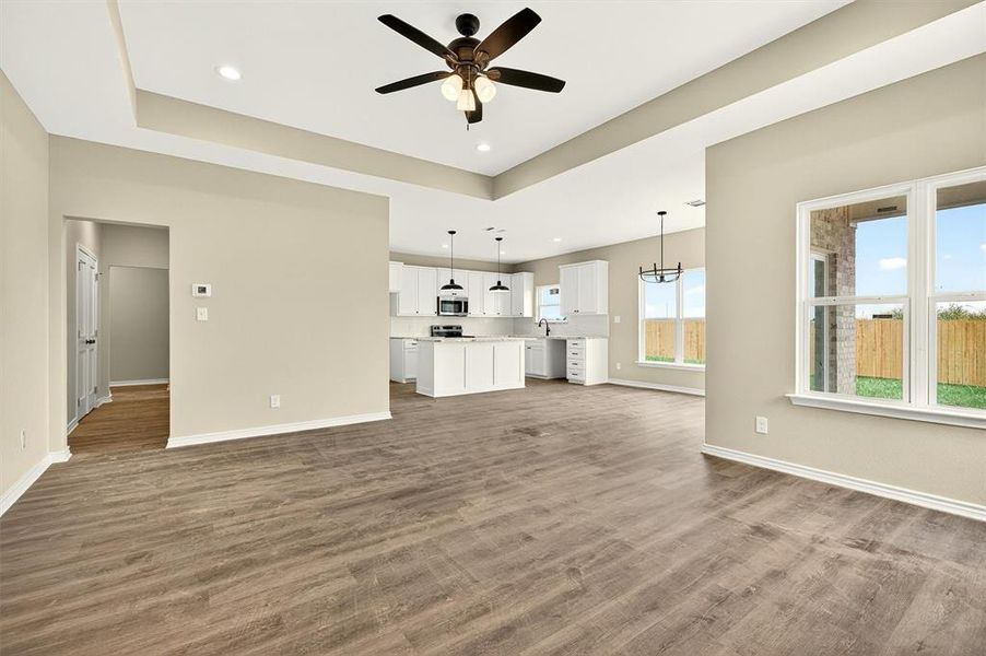 Spacious, unfurnished interior of a new home in , Callisburg (Image 9).