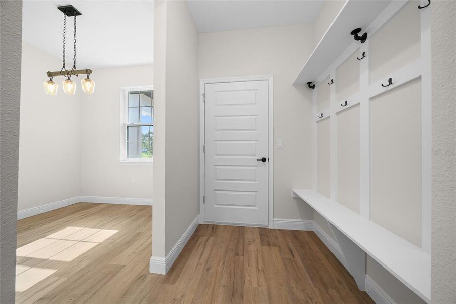 Spacious, unfurnished interior of a new home in , Dunnellon (Image 21).