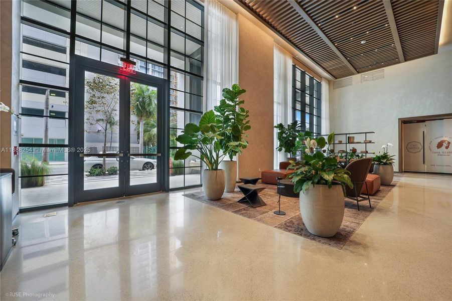 Community amenities in , Miami (Image 22).