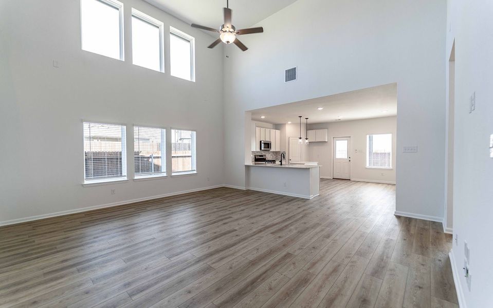 Spacious, unfurnished interior of a new home in Travis Ranch, Forney (Image 20). Spacious, unfurnished interior of a new home in Travis Ranch, Forney (Image 20).