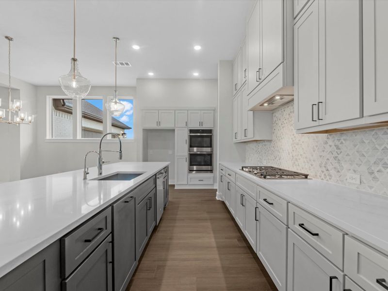 Furnished interior view inside a new home in Sienna 80′, Missouri City (Image 6).