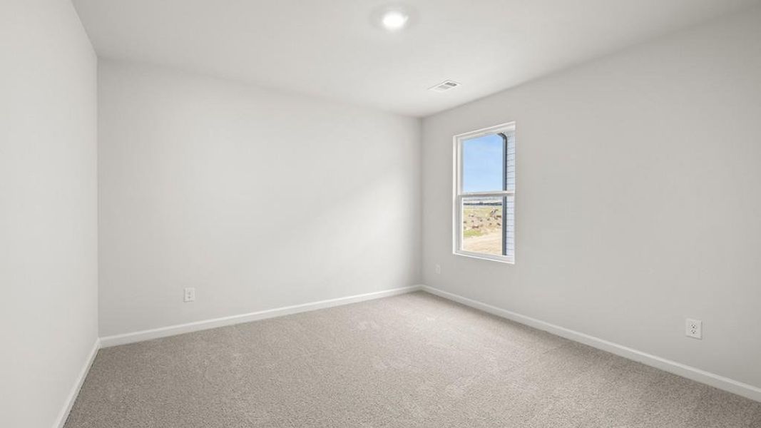 Spacious, unfurnished interior of a new home in Hamptons at Riverwood South, Dallas (Image 36).