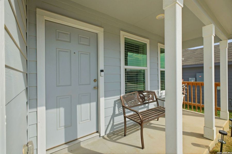 Exterior details and patio area of a home in Lodi Grove, Floresville (Image 4).