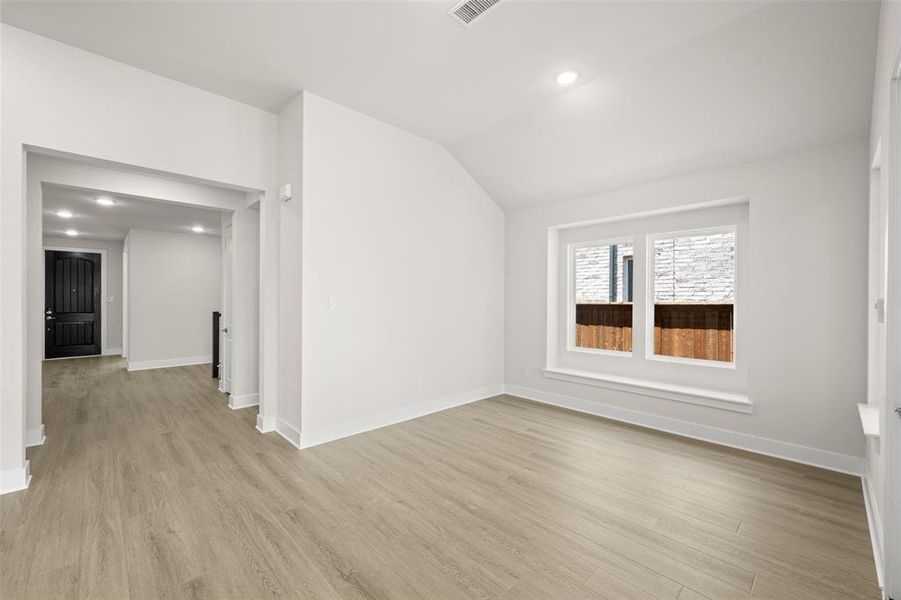 2220 Oak Branch- DIning