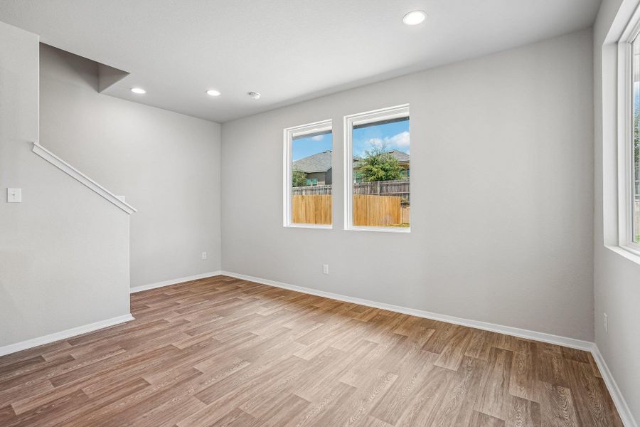 Spacious, unfurnished interior of a new home in Hunters Ranch, San Antonio (Image 20). Spacious, unfurnished interior of a new home in Hunters Ranch, San Antonio (Image 20).
