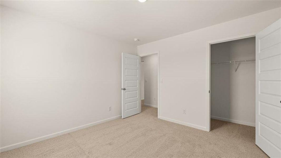 Spacious, unfurnished interior of a new home in Kingston Ranch at Lake Oconee, Buckhead (Image 37).