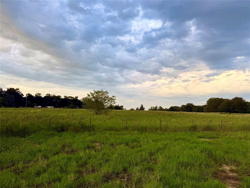 Natural landscape and outdoor views near in Canton (Image 28). Natural landscape and outdoor views near in Canton (Image 28).