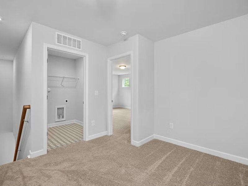 Spacious, unfurnished interior of a new home in Lake Park Villas, Wylie (Image 15). Spacious, unfurnished interior of a new home in Lake Park Villas, Wylie (Image 15).