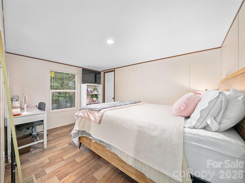 Furnished interior view inside a new home in , Marion (Image 5).