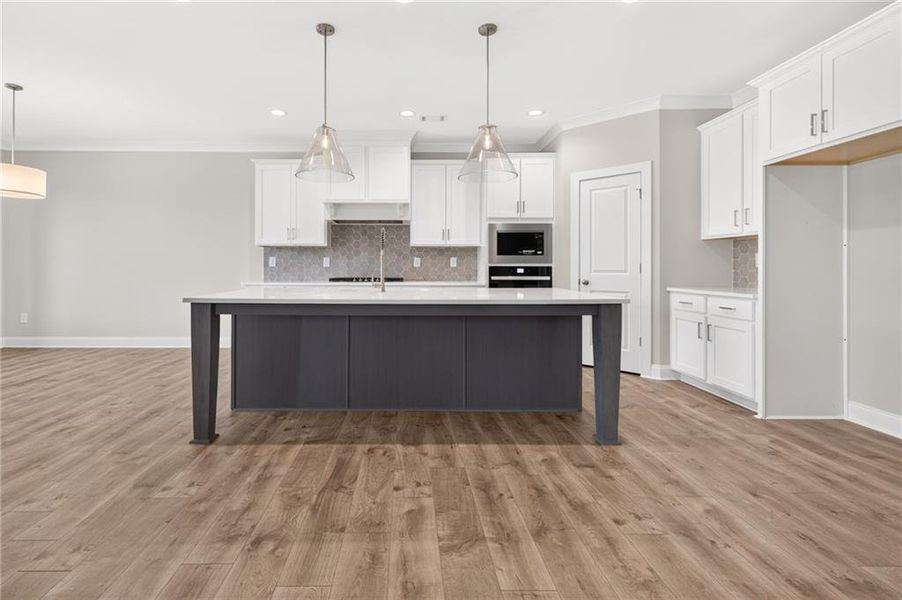 Furnished interior view inside a new home in , Jefferson (Image 10).