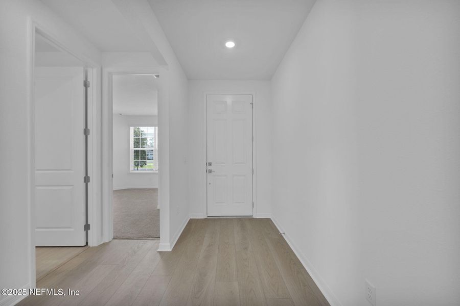 Spacious, unfurnished interior of a new home in Bradley Creek, Green Cove Springs (Image 20). Spacious, unfurnished interior of a new home in Bradley Creek, Green Cove Springs (Image 20).