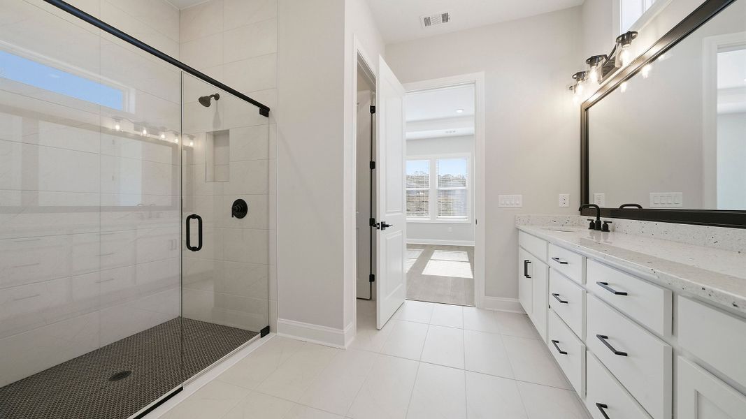 Owner's Bath Owner's Bath