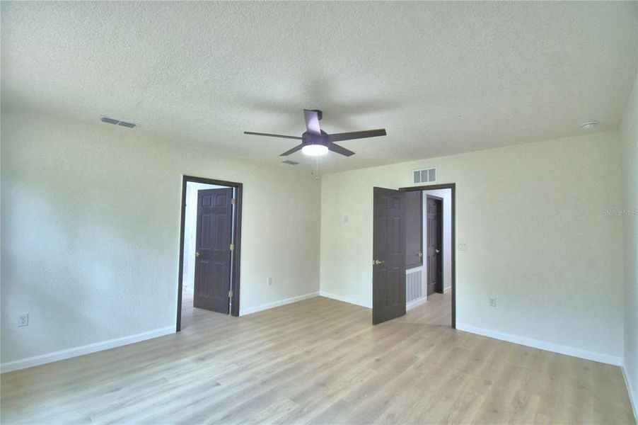 Spacious, unfurnished interior of a new home in , Avon Park (Image 24).