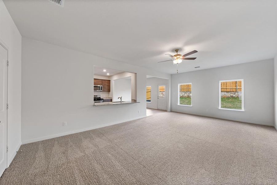 Spacious, unfurnished interior of a new home in Big Sky Estates, Ponder (Image 5).