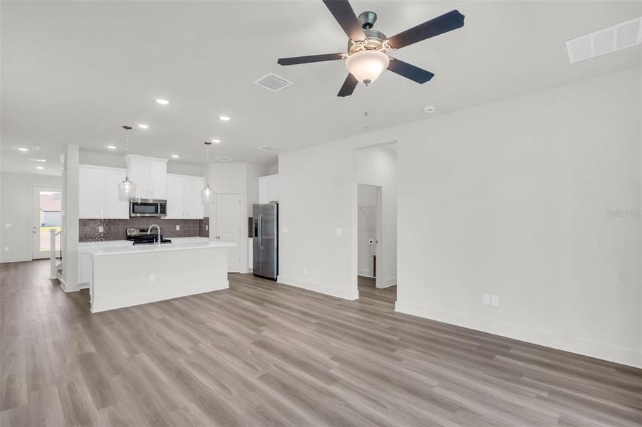 Image 27 of a home in Emerald Fields.