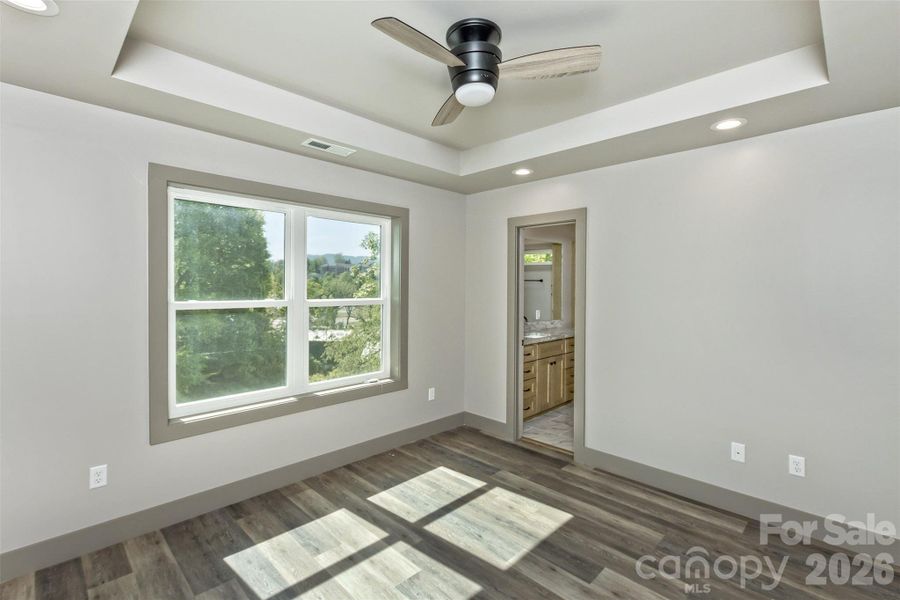 Spacious, unfurnished interior of a new home in , Asheville (Image 12).