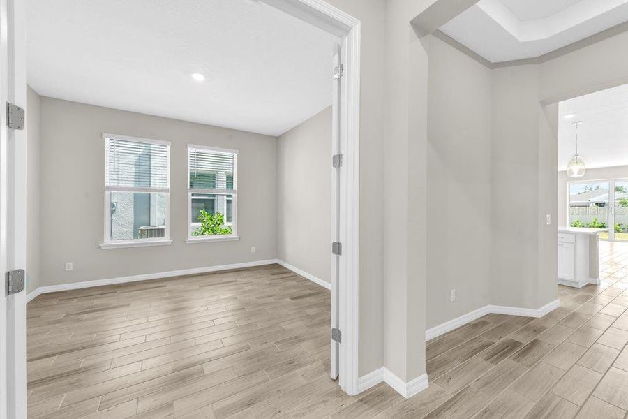 Spacious, unfurnished interior of a new home in Tiburon, Nokomis (Image 32).