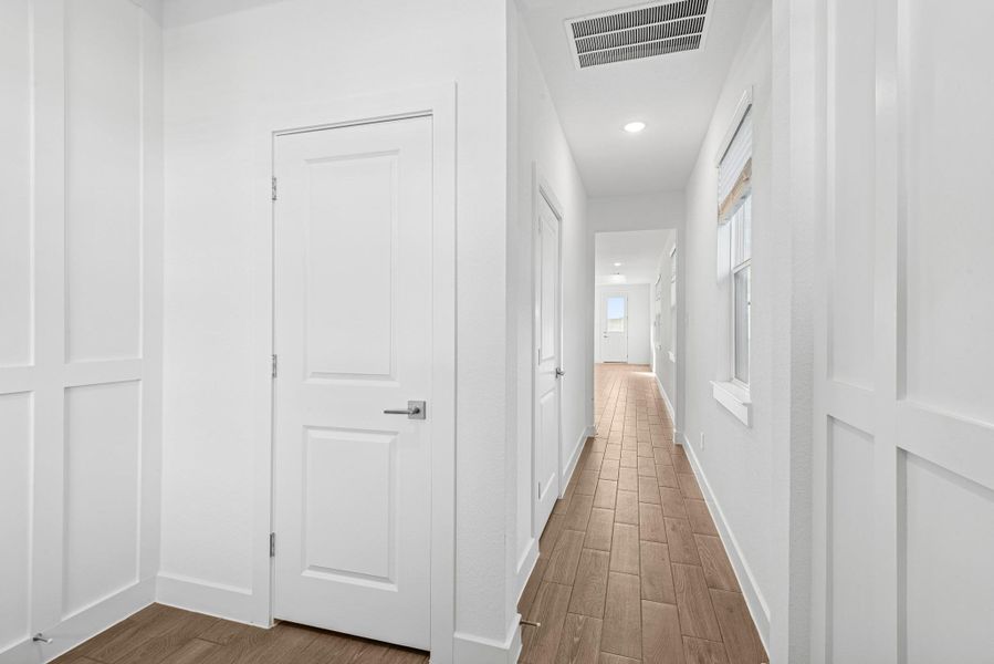 Inviting foyer with feature wall