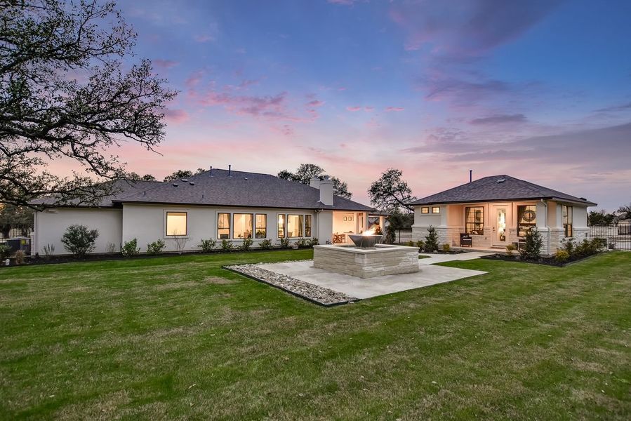 Representative exterior details of a home built from the Casita by Giddens Homes in Whispering Wind, Bertram (Image 29).