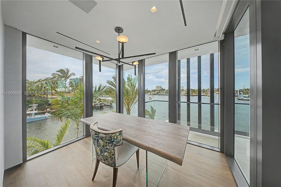 Image 68 of a home in .