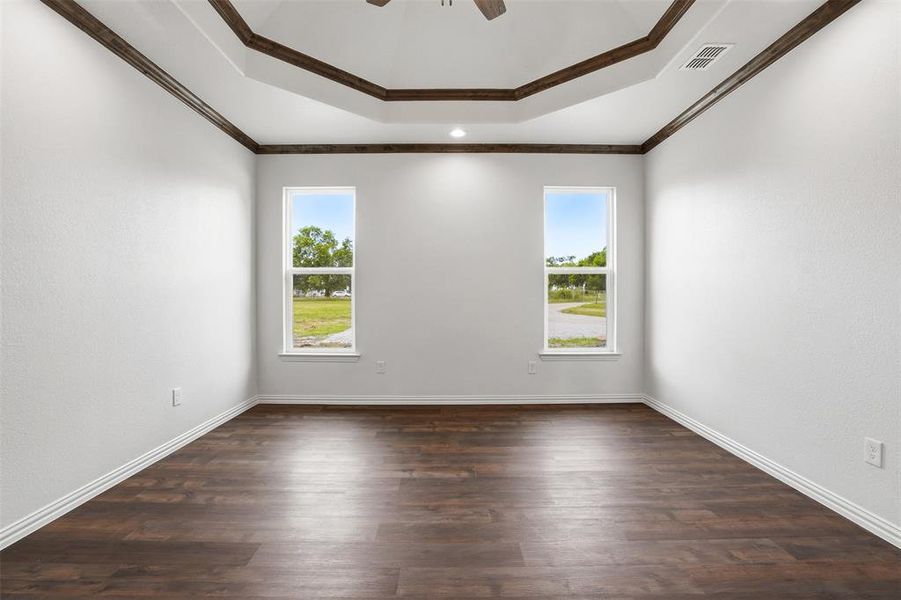 Spacious, unfurnished interior of a new home in , Grandview (Image 18). Spacious, unfurnished interior of a new home in , Grandview (Image 18).