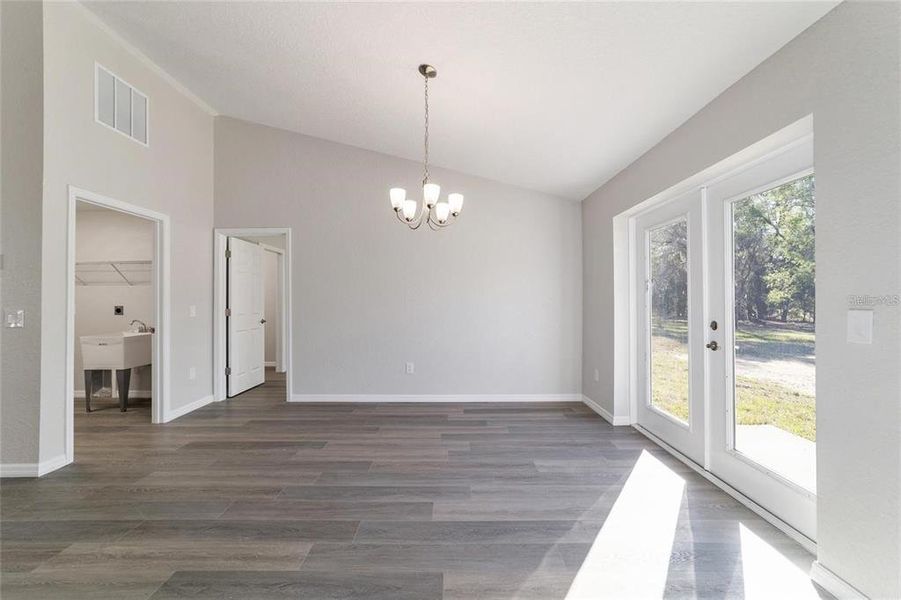 Spacious, unfurnished interior of a new home in , Dunnellon (Image 30).