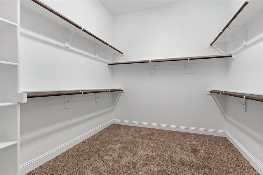 Spacious, unfurnished interior of a new home in , Greenville (Image 29).