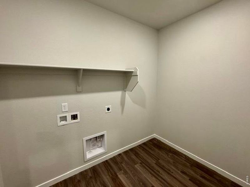 Spacious, unfurnished interior of a new home in Prairie Song, Windsor (Image 12).