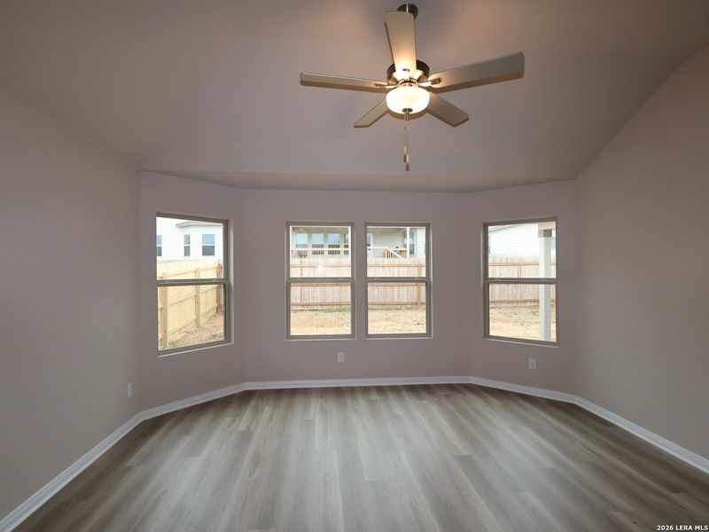 Spacious, unfurnished interior of a new home in Greenspoint Heights, Seguin (Image 21).