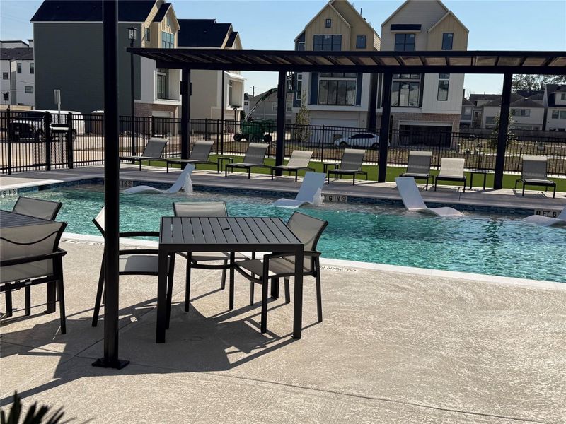 Community amenities in , Houston (Image 6).