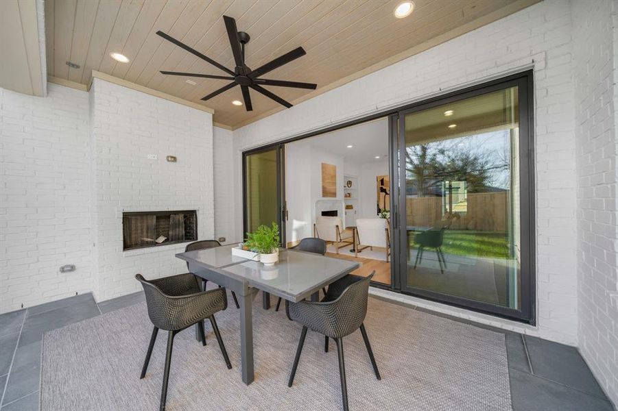 Exterior details and patio area of a home in , Dallas (Image 3).