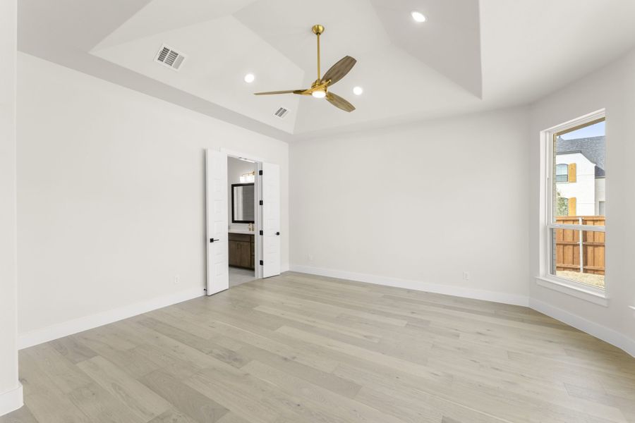 Spacious, unfurnished interior of a new home in StarView, Prosper (Image 57).