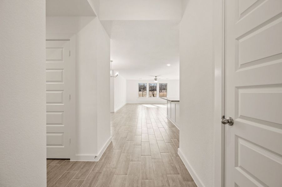 Spacious, unfurnished interior of a new home in Runaway Bay, Runaway Bay (Image 16).