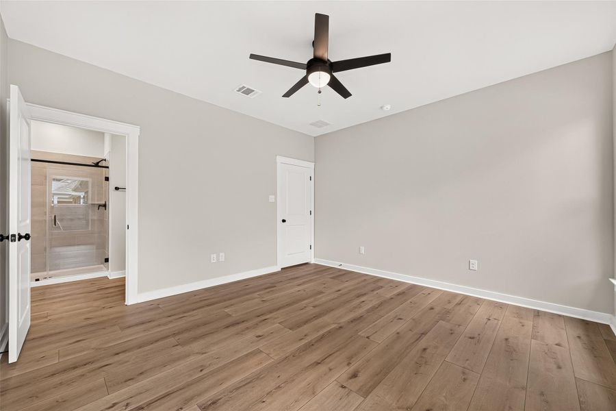 Spacious, unfurnished interior of a new home in Two Step Farm, Montgomery (Image 11). Spacious, unfurnished interior of a new home in Two Step Farm, Montgomery (Image 11).