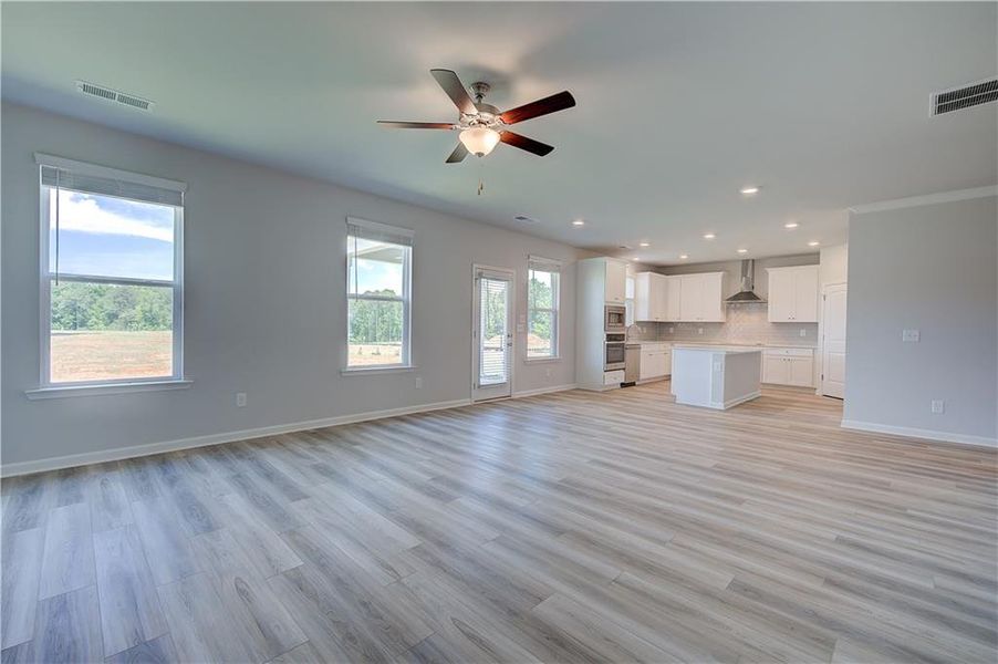 Spacious, unfurnished interior of a new home in Bowers Farm, McDonough (Image 23).
