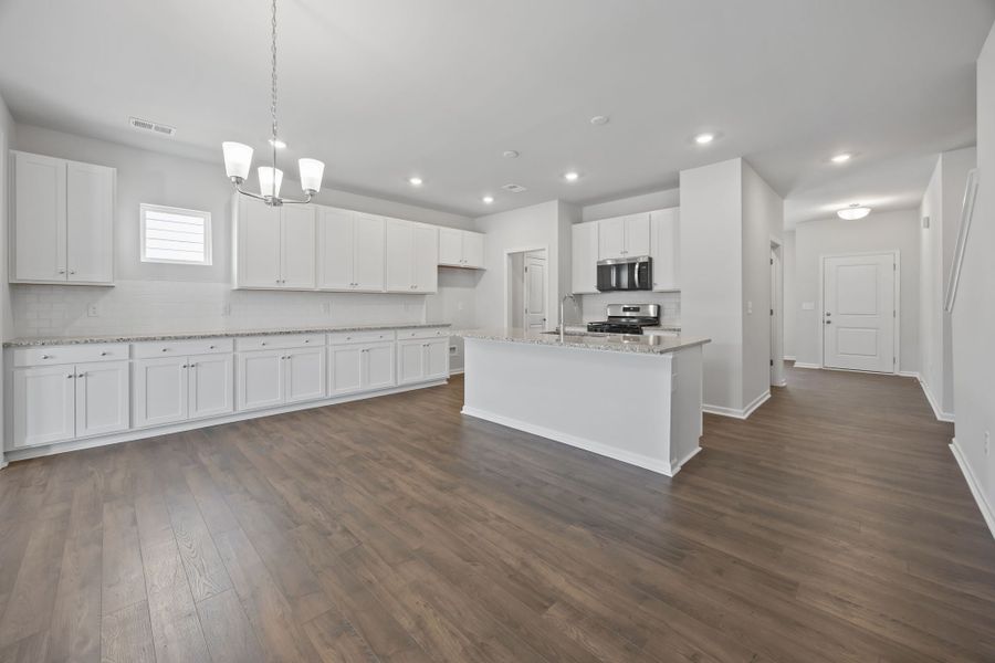 4br New Home in York, SC.  - Slide 9