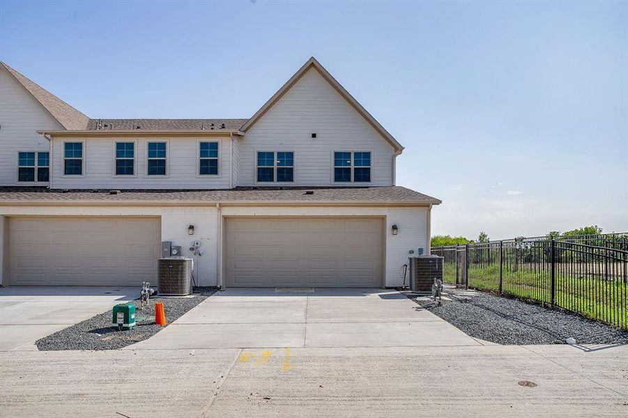 Front exterior of a new home in , Fort Worth, TX, highlighting curb appeal (Image 21).