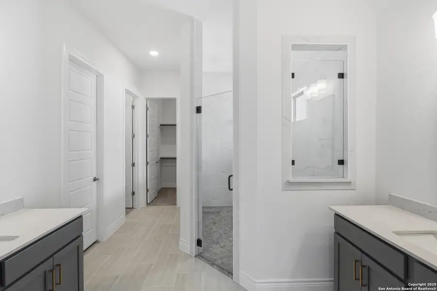 Furnished interior view inside a new home in Bison Ridge, San Antonio (Image 6). Furnished interior view inside a new home in Bison Ridge, San Antonio (Image 6).