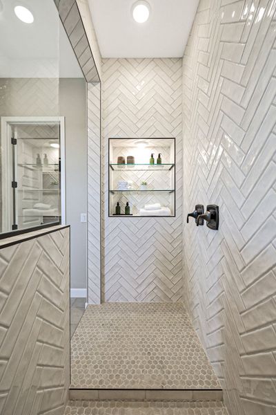 Representative interior finishes for a home built from the Kelly by Mattamy Homes in Empire Pointe, Queen Creek (Image 22).