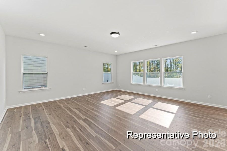 Spacious, unfurnished interior of a new home in Huntington Hills, Lincolnton (Image 13).