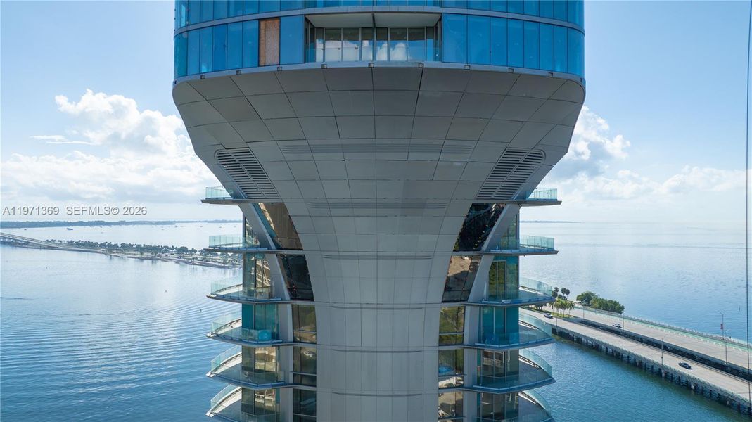 Condo located in Miami, FL showcasing its design and architecture (Image 5). Condo located in Miami, FL showcasing its design and architecture (Image 5).