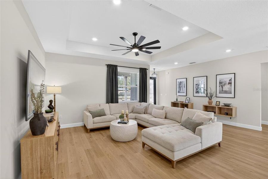 Furnished interior view inside a new home in , Plant City (Image 8).