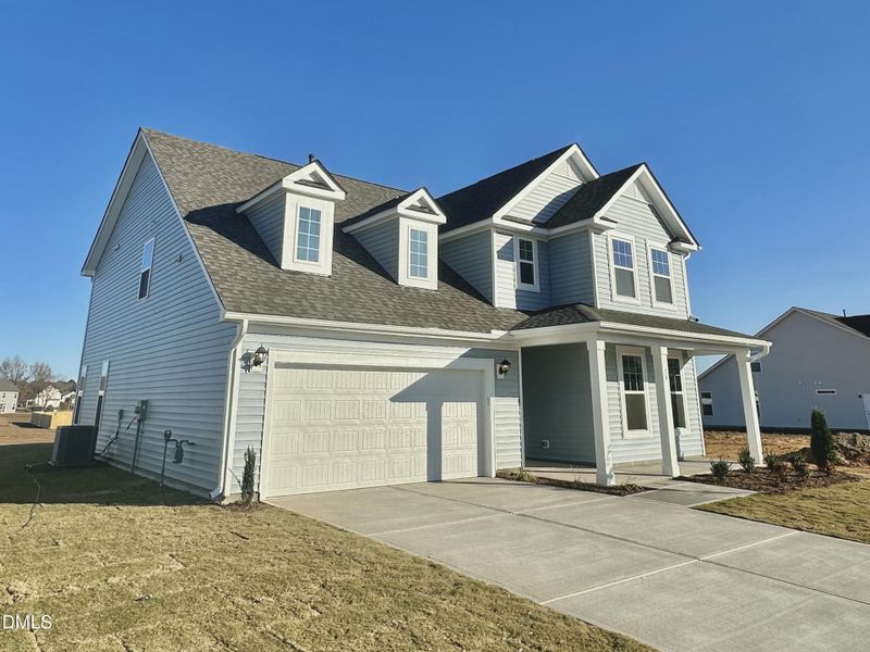 Drayton Front Angle Drayton Front Angle