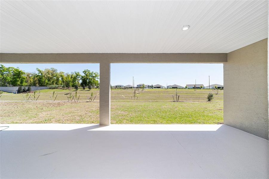 Exterior details and patio area of a home in Calesa Township, Ocala (Image 26).