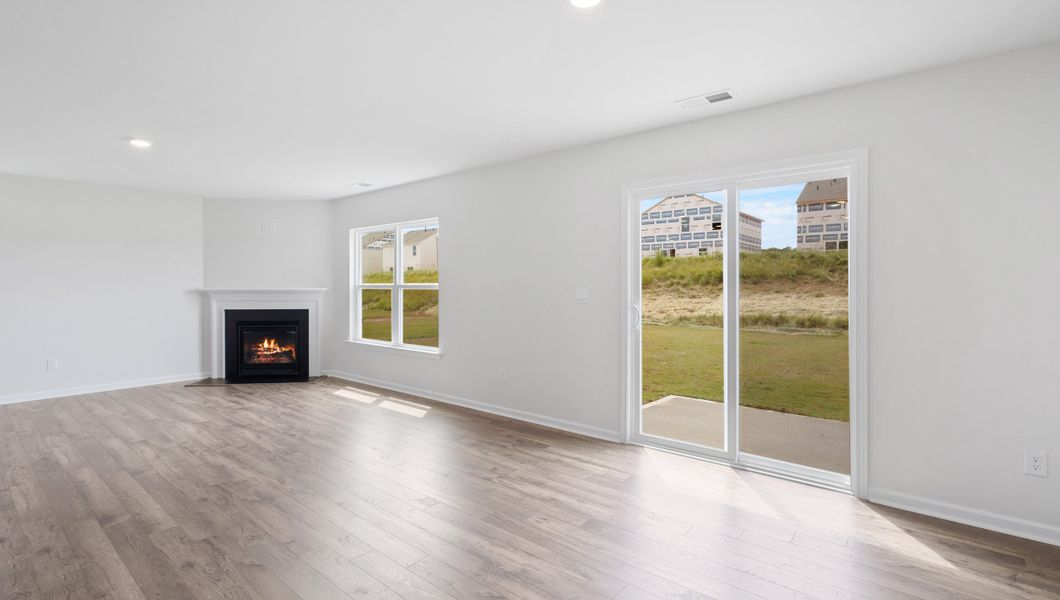 Representative unfurnished interior of a home built from the AISLE by D.R. Horton in Harrier Point, Woodruff (Image 13).