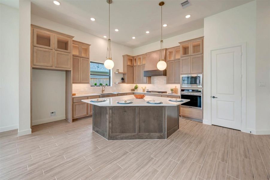 Furnished interior view inside a new home in Kresston - Enclave Collection, Montgomery (Image 19). Furnished interior view inside a new home in Kresston - Enclave Collection, Montgomery (Image 19).