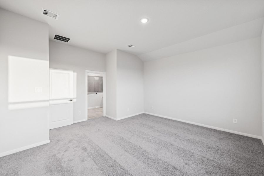 Spacious, unfurnished interior of a new home in Jubilee, Hockley (Image 29).