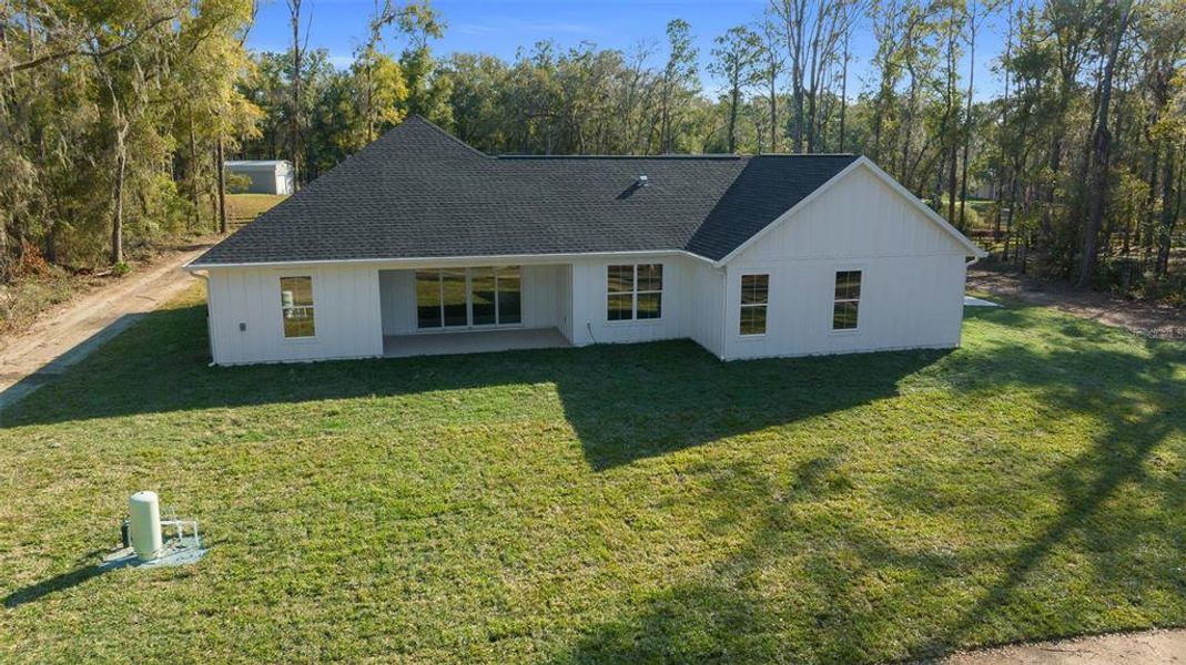 Exterior details and patio area of a home in , Ocala (Image 3).