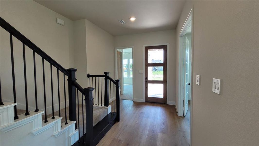 Spacious, unfurnished interior of a new home in , Red Oak (Image 21). Spacious, unfurnished interior of a new home in , Red Oak (Image 21).